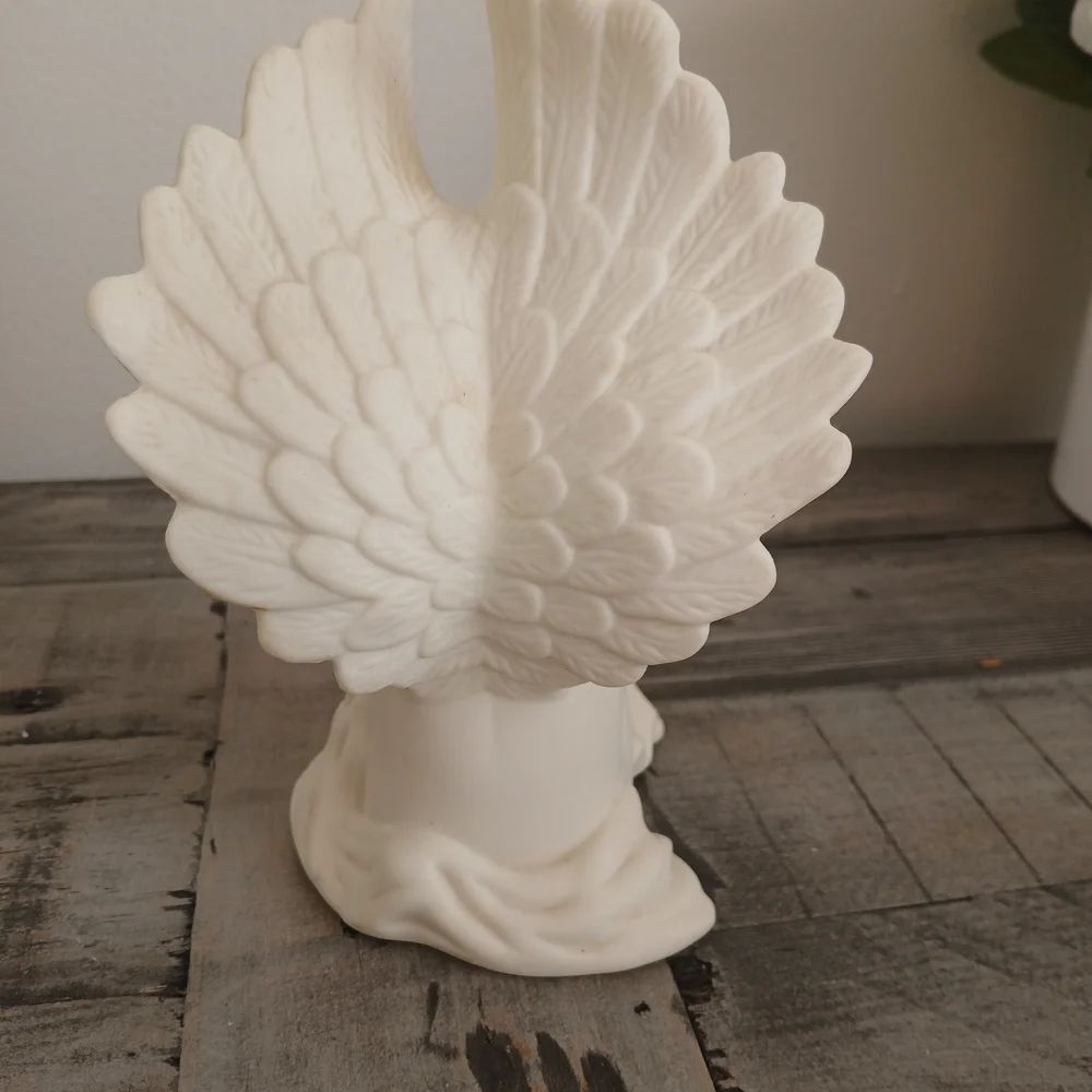 Vintage Ceramic Angel Figurine - Picture 3 of 5